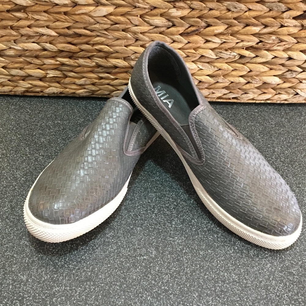 MIA Gray Woven Slip-On Flats